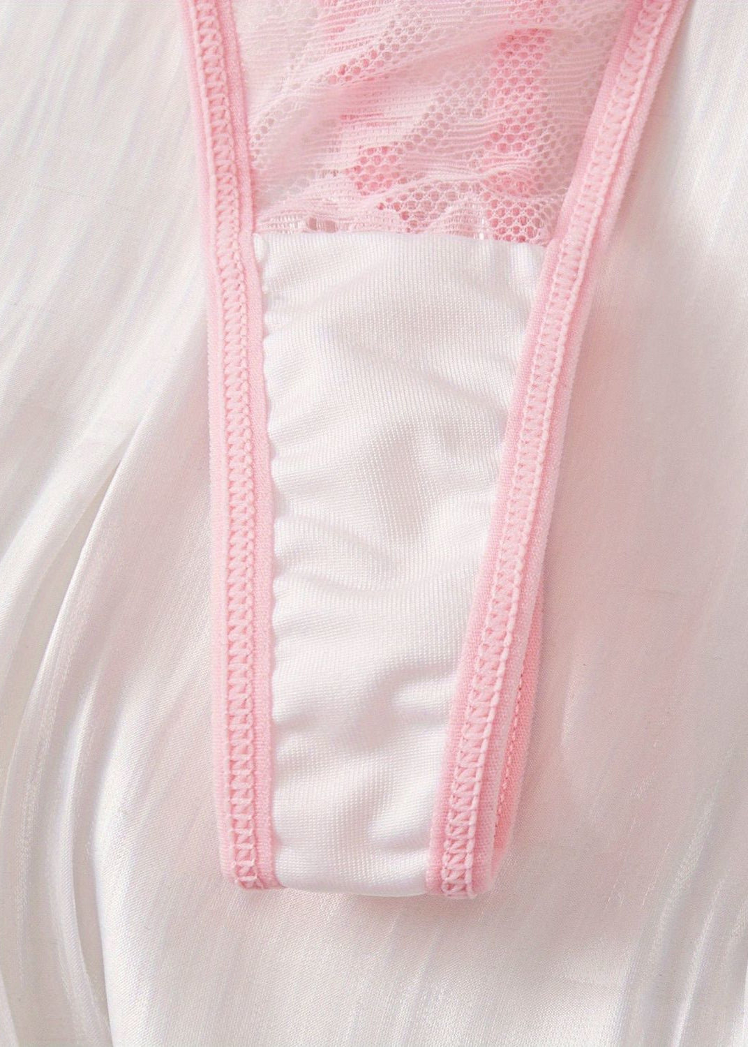 Conjunto de lencería de encaje con detalle de cadena y rubor – Conjunto de sujetador y tanga rosa para mujer