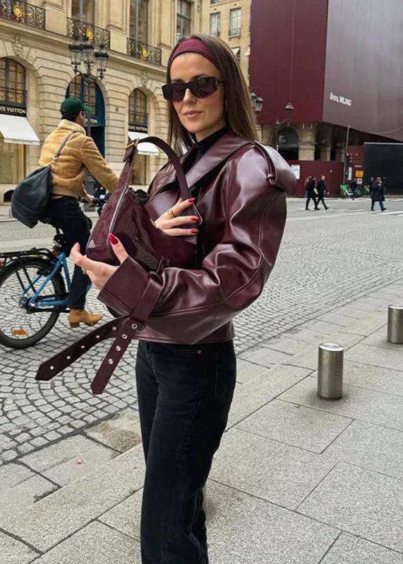 Chaqueta de cuero sintético con solapa sobredimensionada