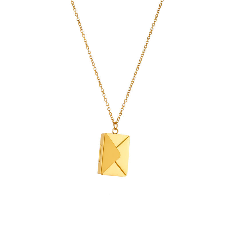 Luxe Envelop Hanger Ketting – Gouden Letters Editie