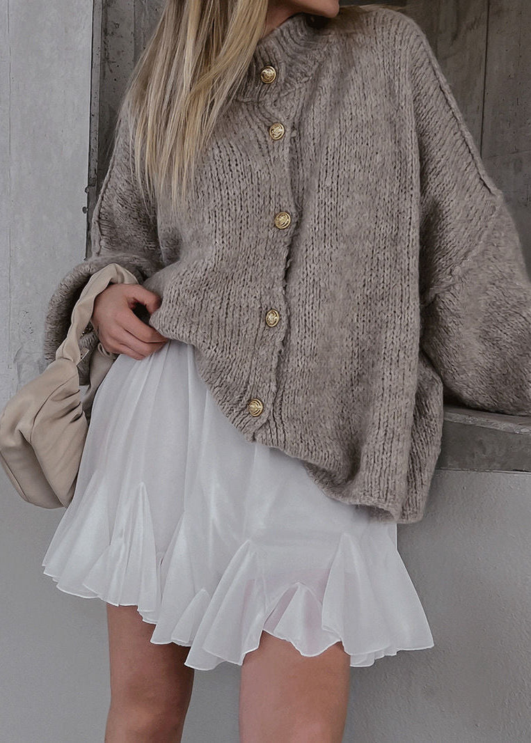 Elora – Cardigan lavorato a maglia con bottoni oversize sul davanti