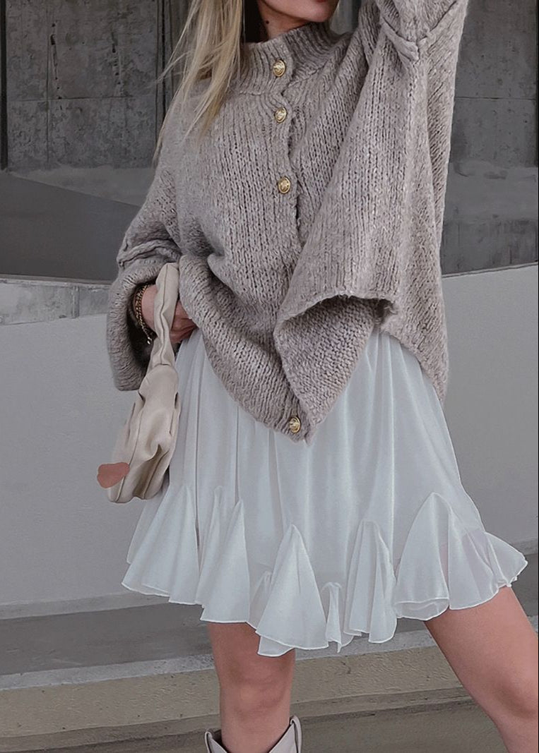 Elora – Cardigan lavorato a maglia con bottoni oversize sul davanti