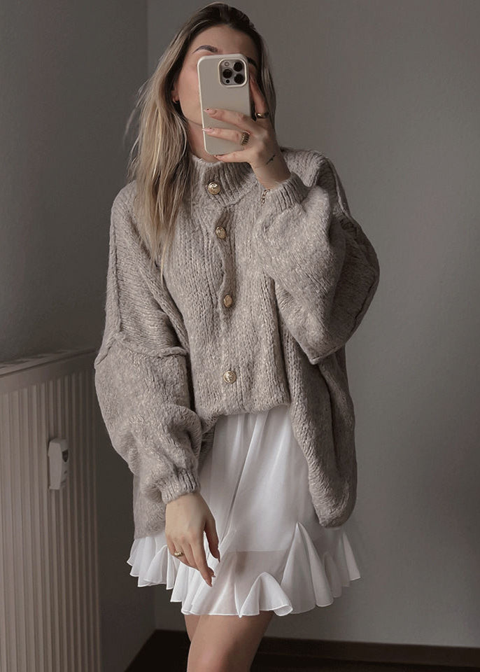 Elora – Cardigan lavorato a maglia con bottoni oversize sul davanti