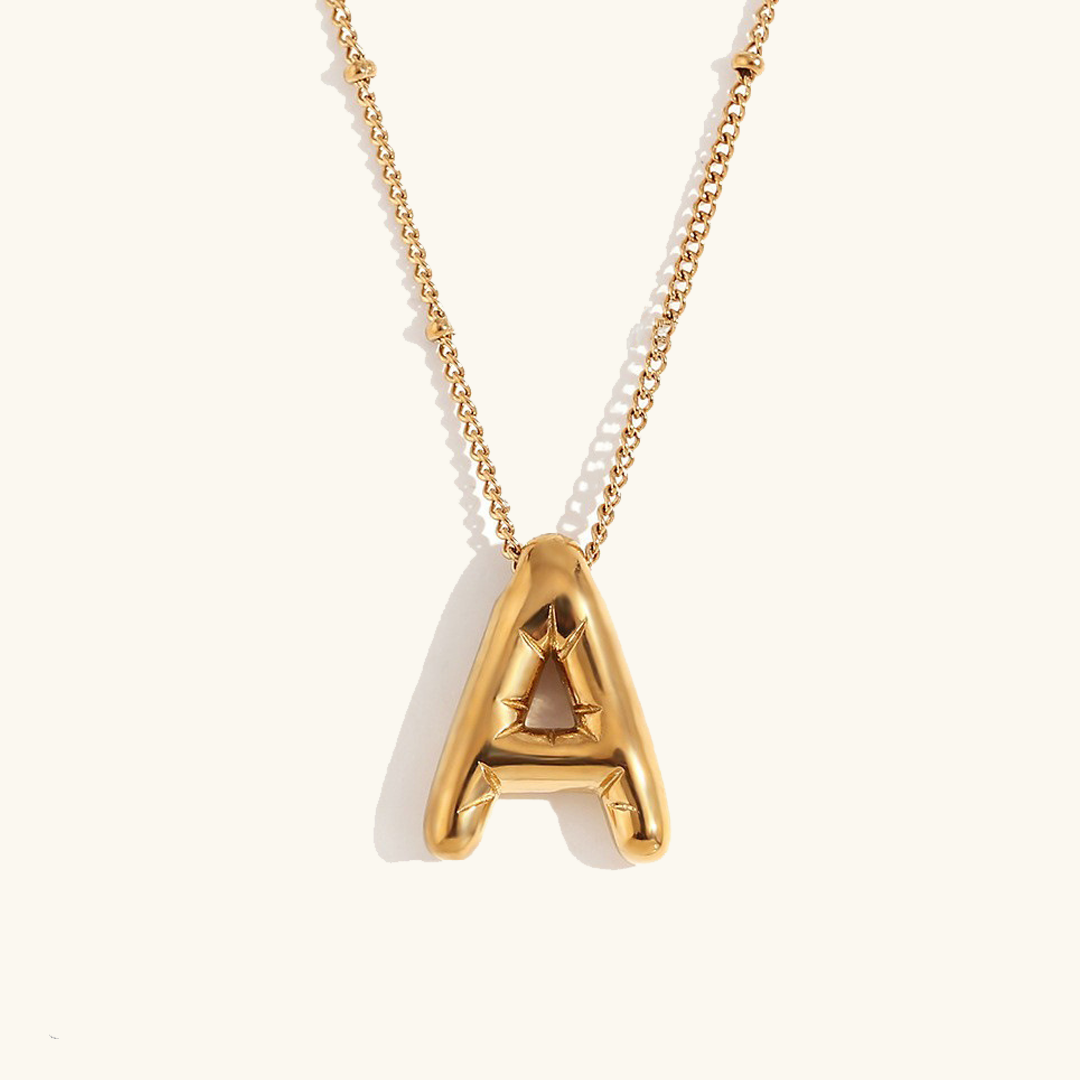 Collar con Inicial Dorada Airy Letter