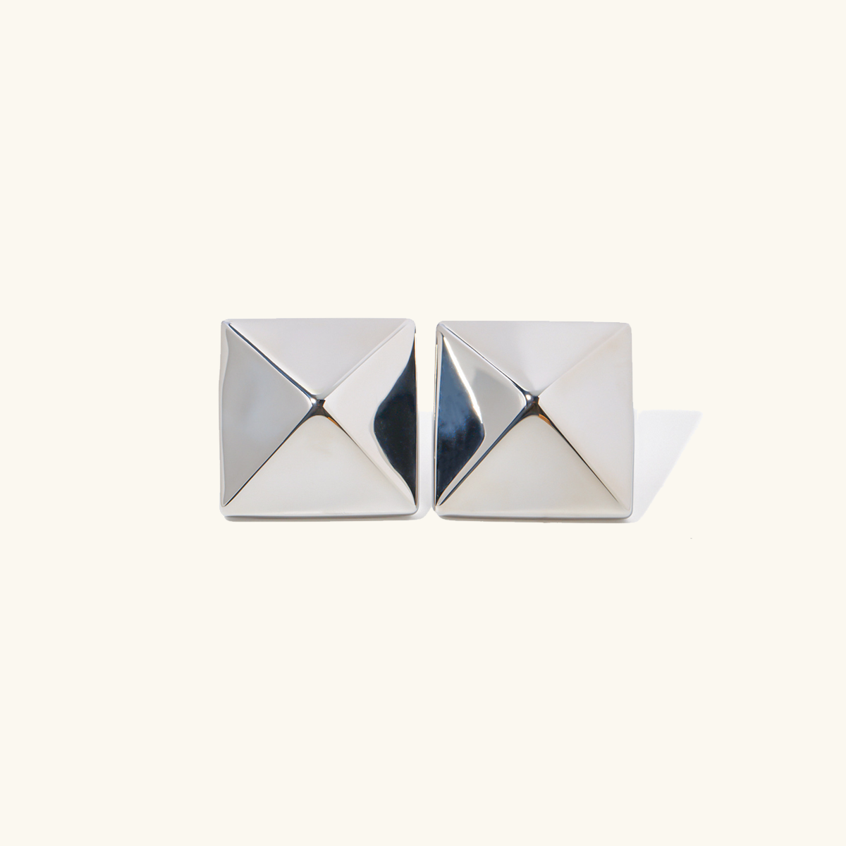 Boucles d'oreilles Arden Pyramid Stud