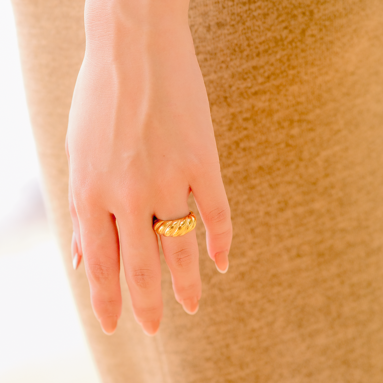Aurelia Gouden Croissant Ring
