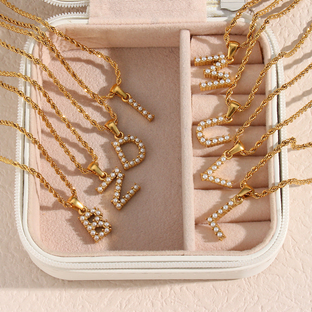 Collier Initial en Perle Aurora