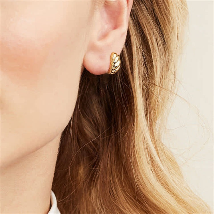 Boucles d'oreilles Huggie Croissant Brielle