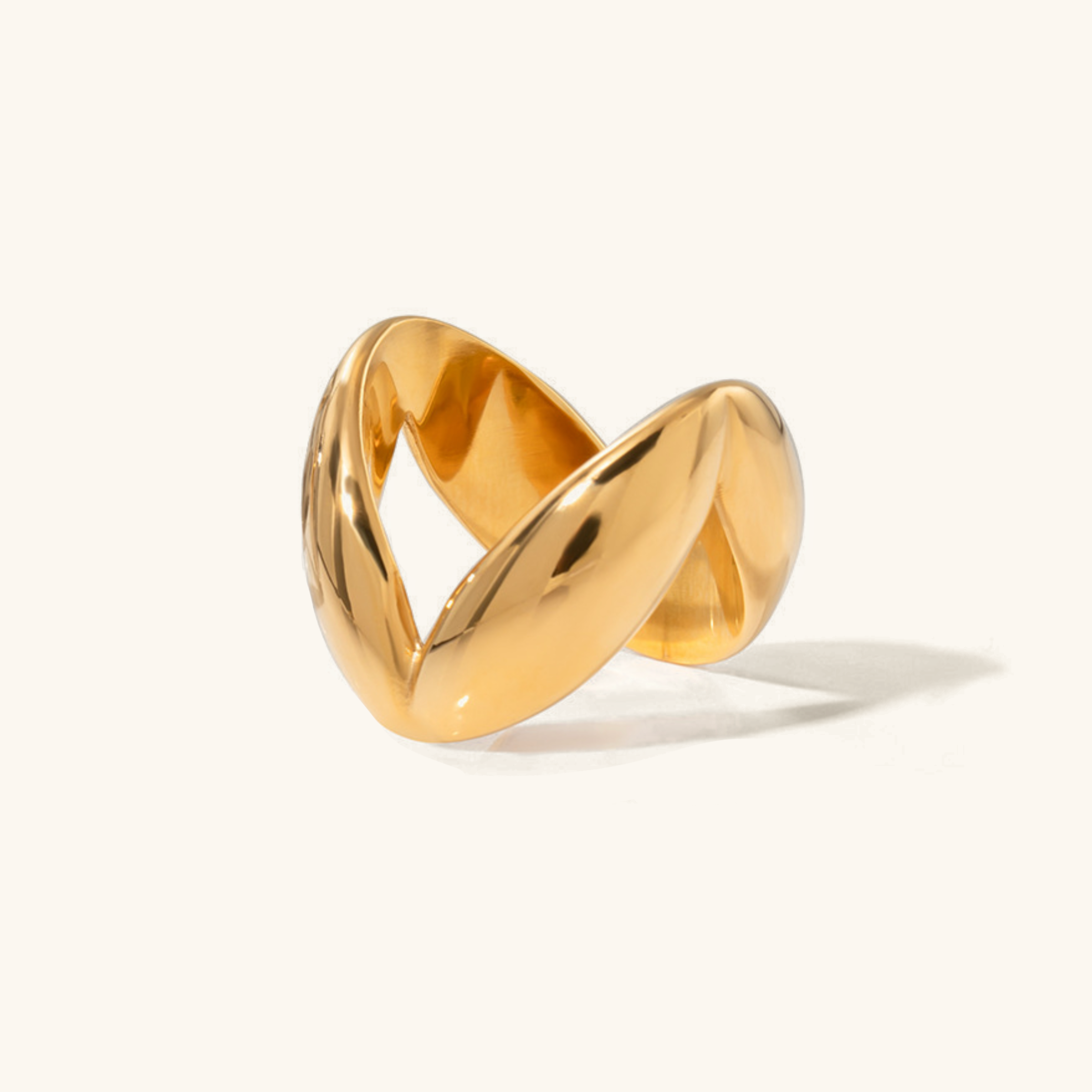 Celeste Sculpturale Ring