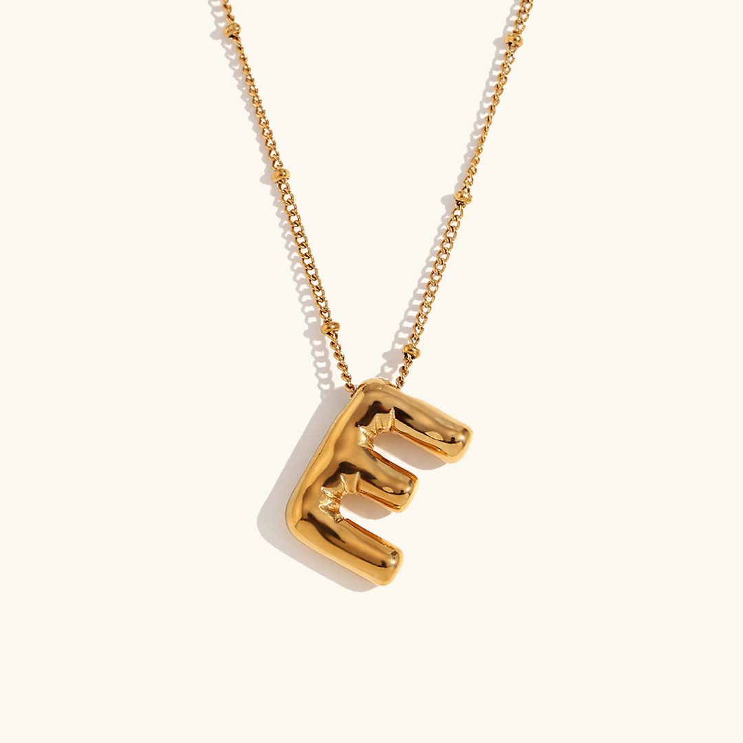 Collar con Inicial Dorada Airy Letter