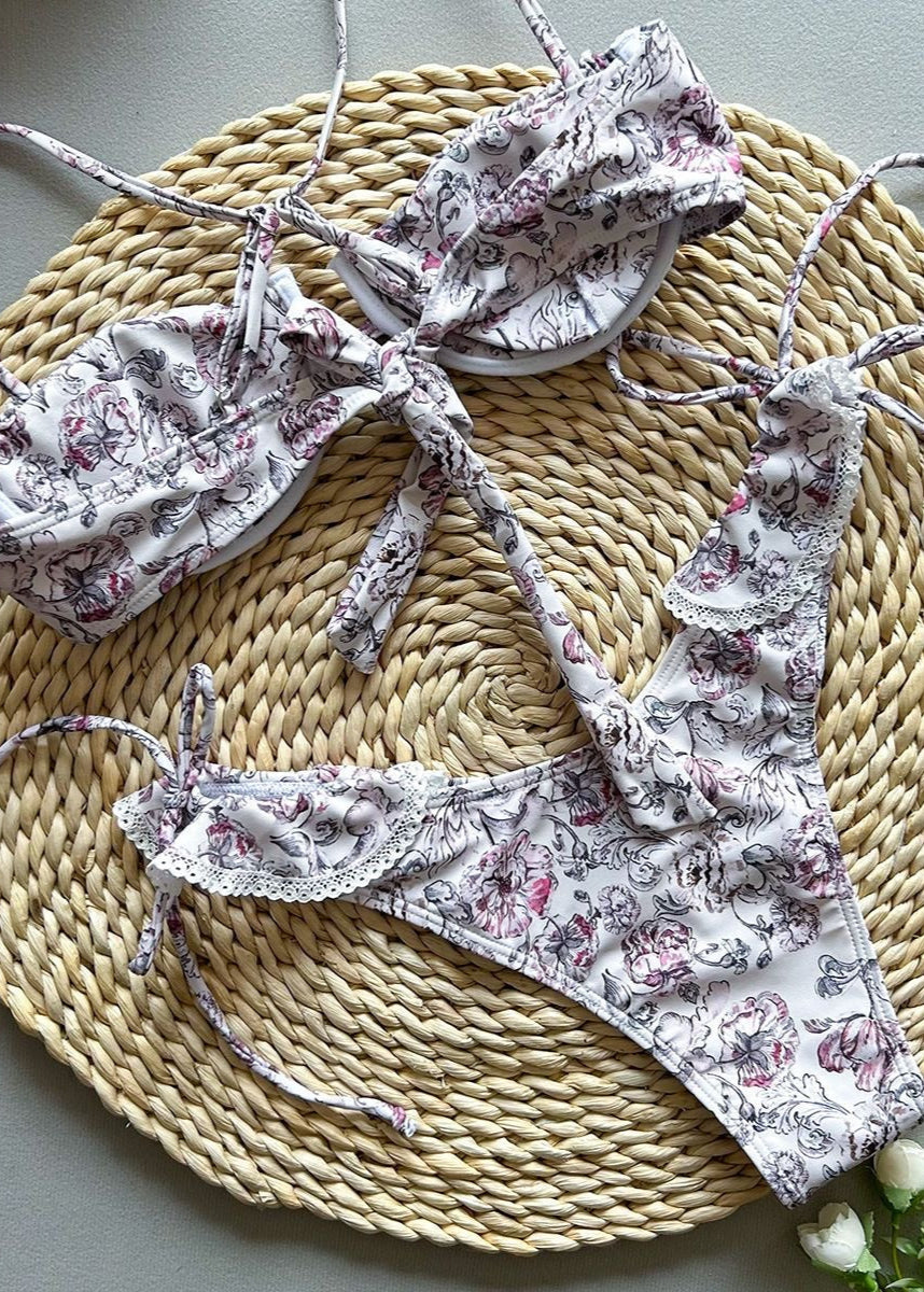 FloraLace – Costume intero con ferretto e volant