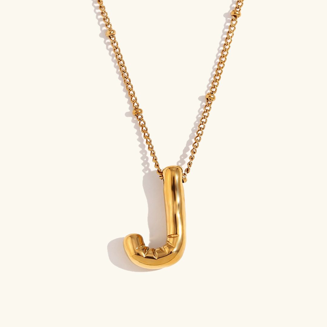 Collar con Inicial Dorada Airy Letter