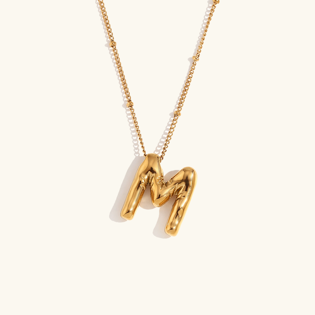 Collar con Inicial Dorada Airy Letter