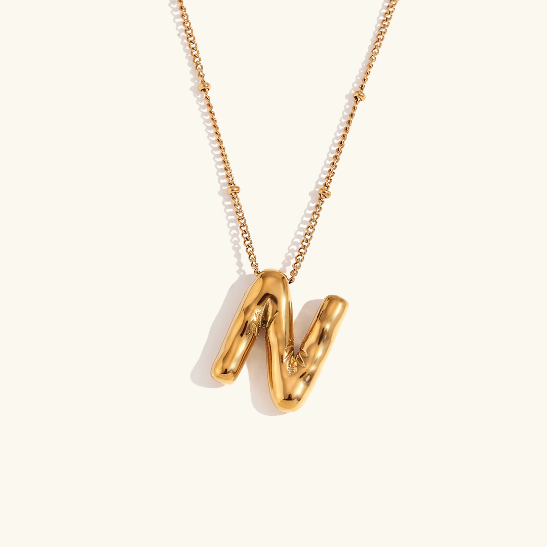 Collar con Inicial Dorada Airy Letter