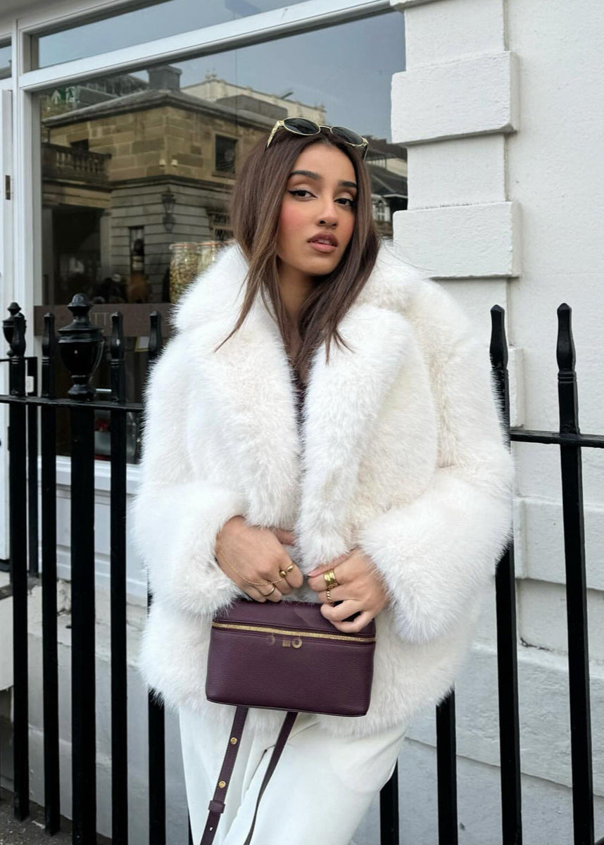 Vienna Luxe Faux Fur Coat – Soft Short Winter Jacket