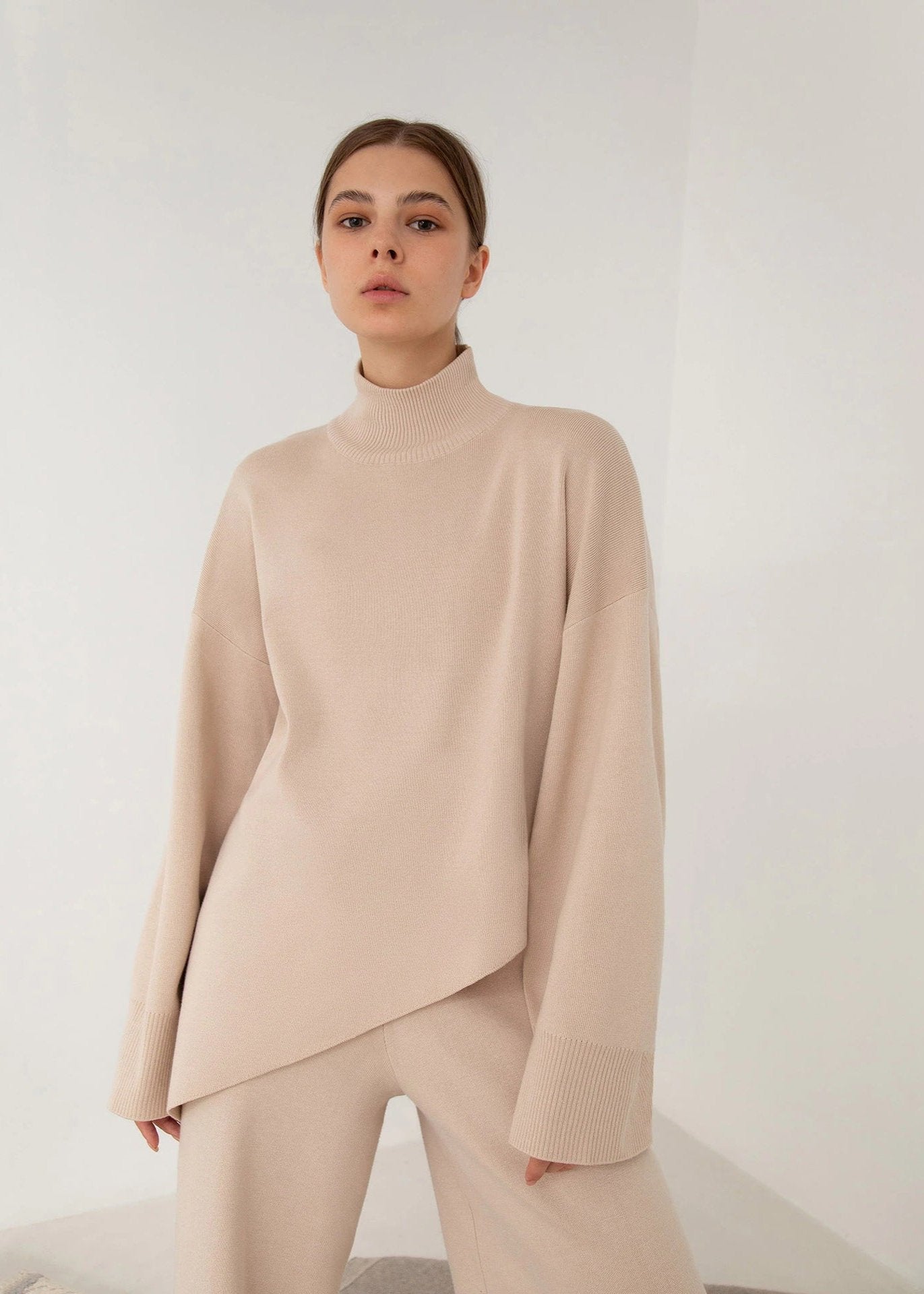 Conjunto de dos piezas de punto con dobladillo irregular