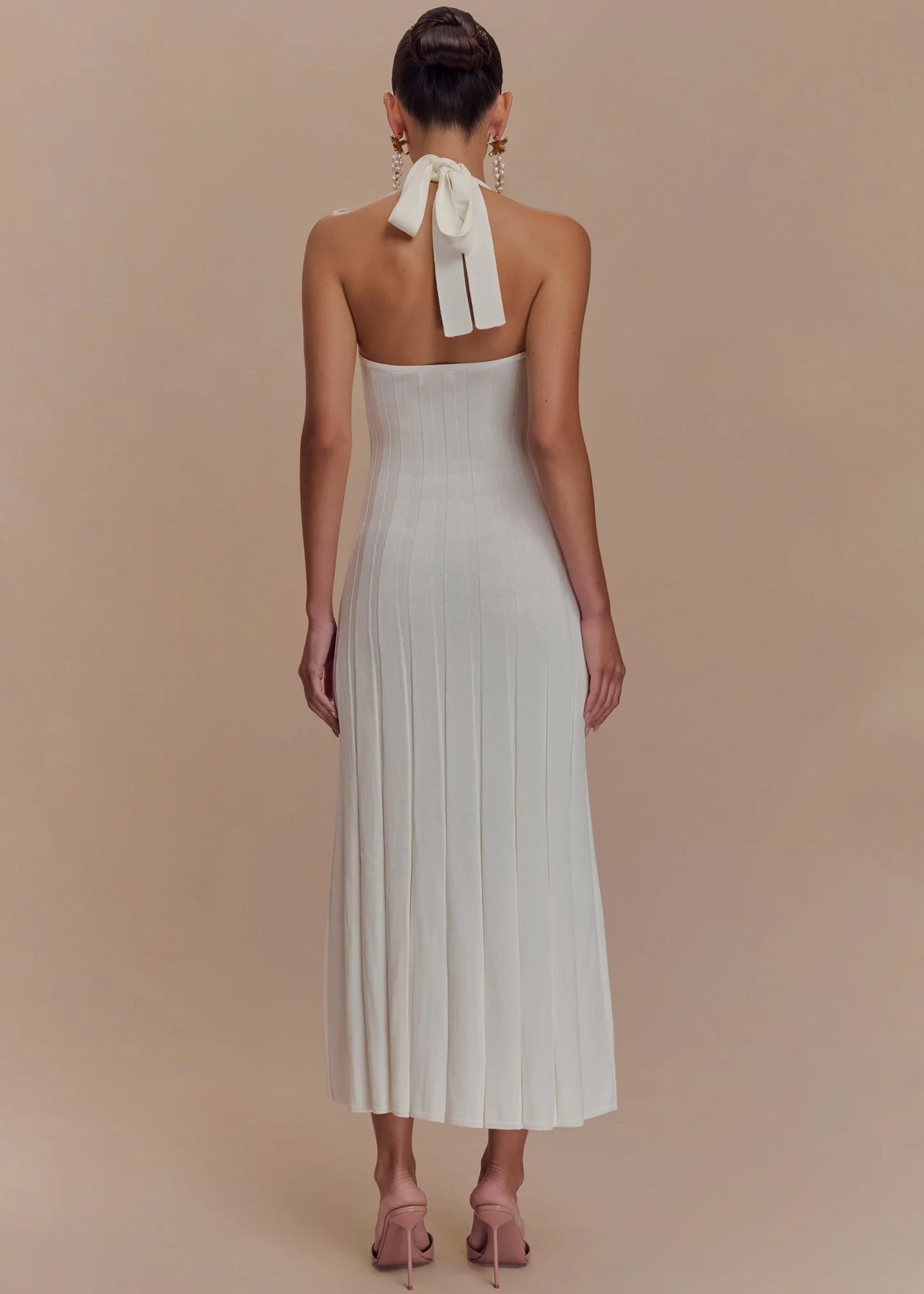 Liora – Robe midi en maille à nouer dans le dos