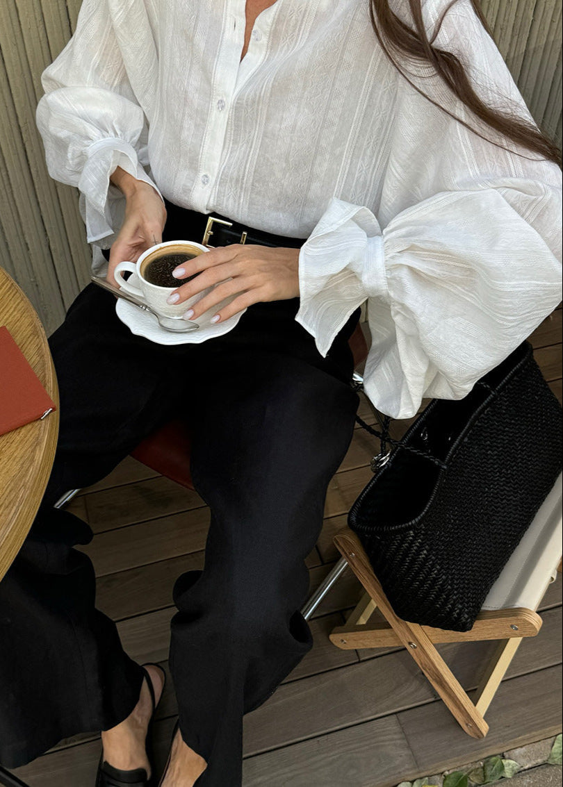 Averine - Camisa blanca abotonada con mangas globo llamativas