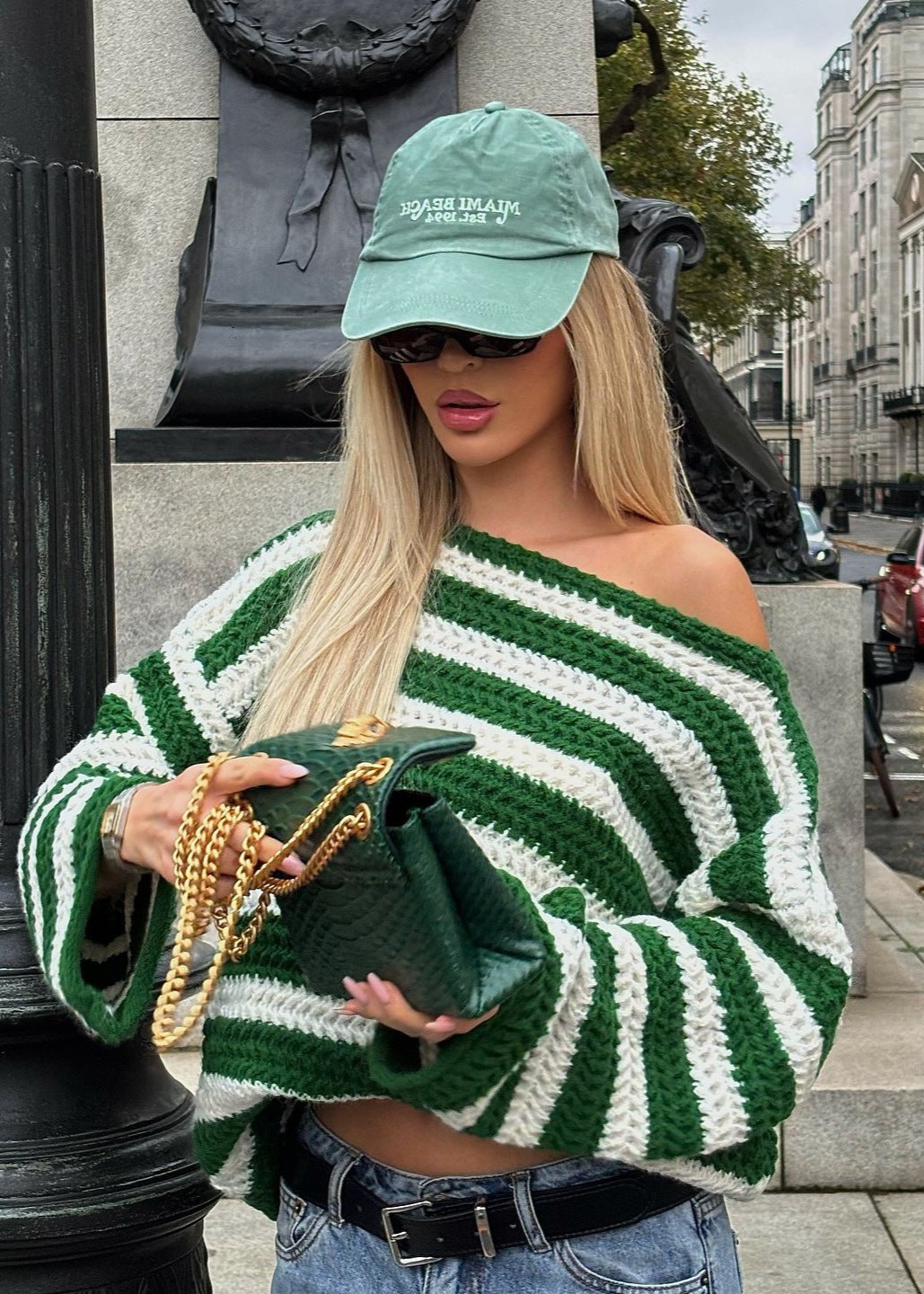 Gestreepte Off-Shoulder Gebreide Trui