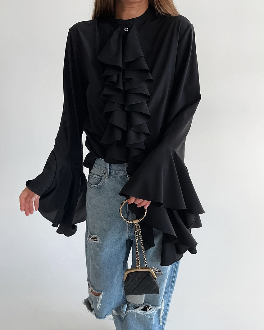 Drama Noir - Blusa con Volantes y Diseño Atractivo