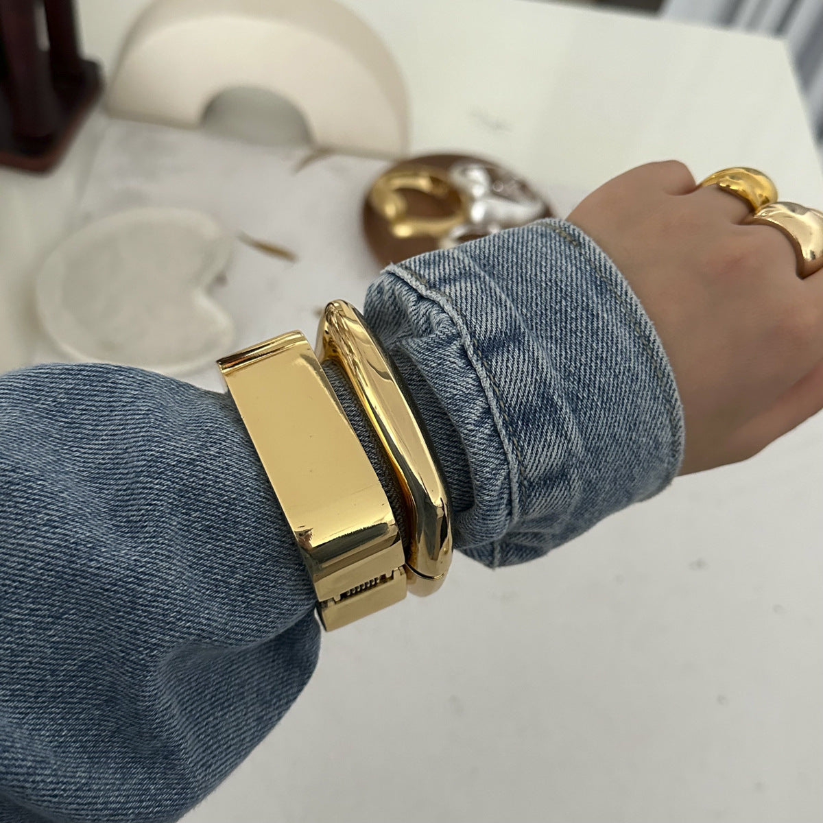 NovaSquare - Pulsera Abierta Geométrica Negrita