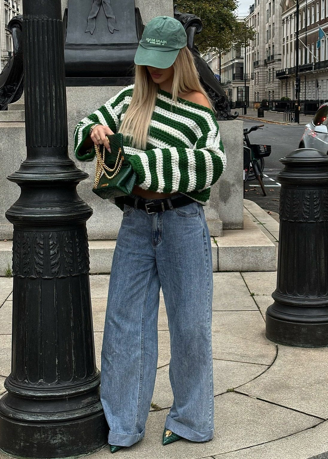 Gestreepte Off-Shoulder Gebreide Trui