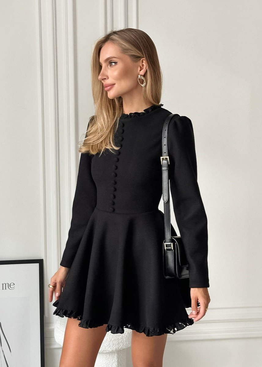 Robe Mini Boutonnée Élégance Intemporelle