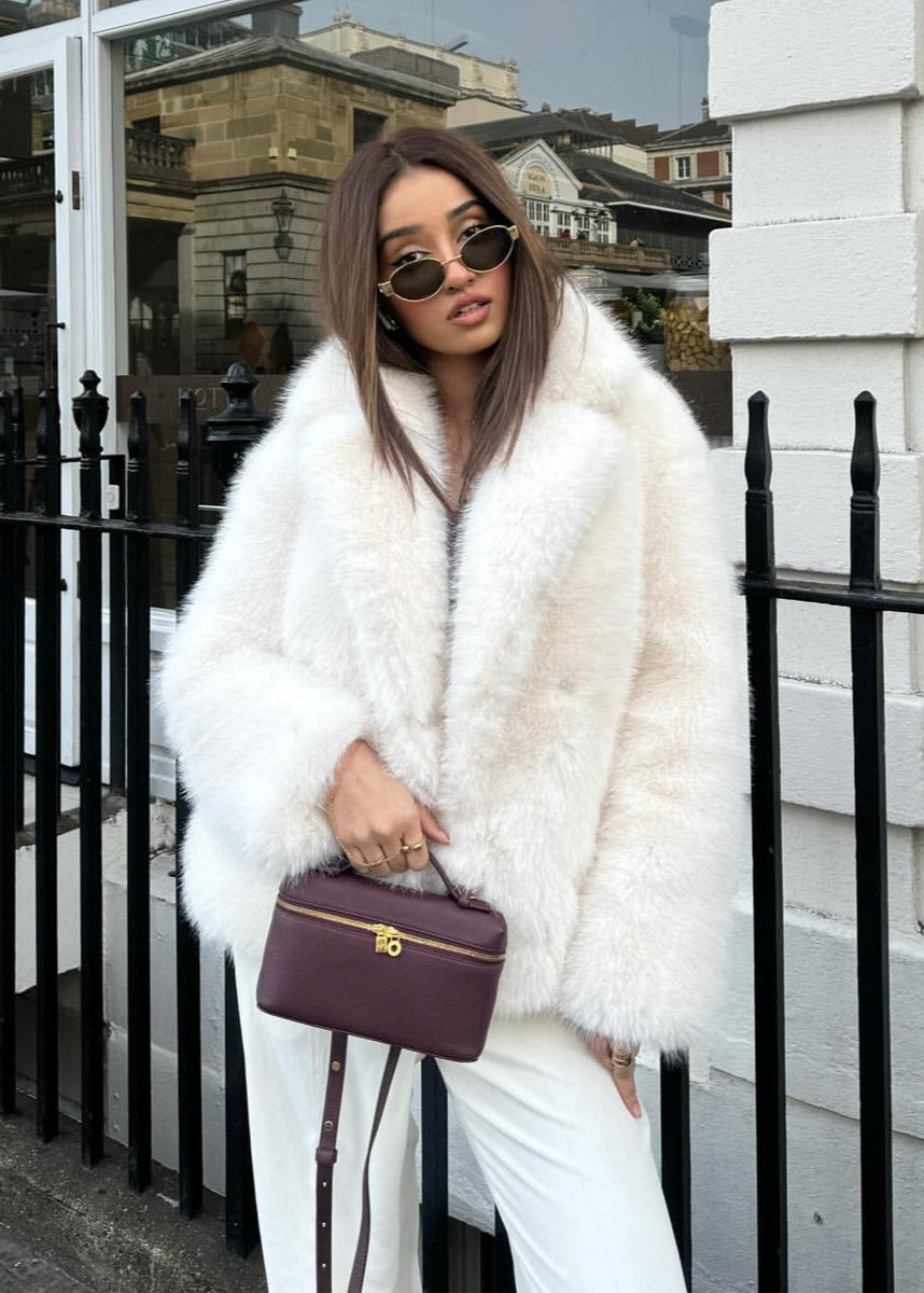Vienna Luxe Faux Fur Coat – Soft Short Winter Jacket