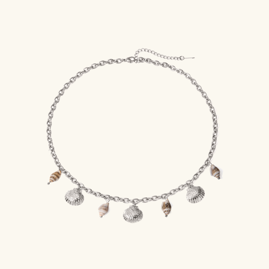 Collar de Oro con Concha Marina Oceana