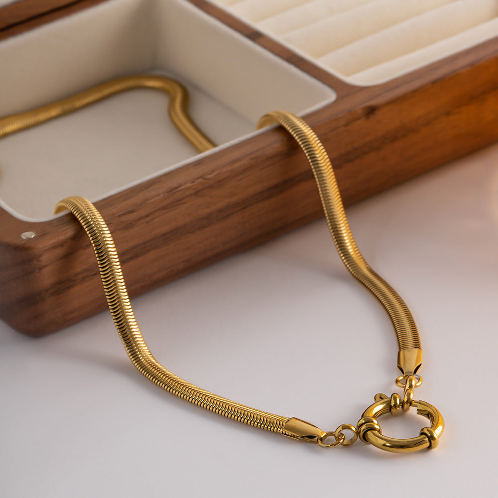 Collar de cadena de serpiente Seraphina en oro