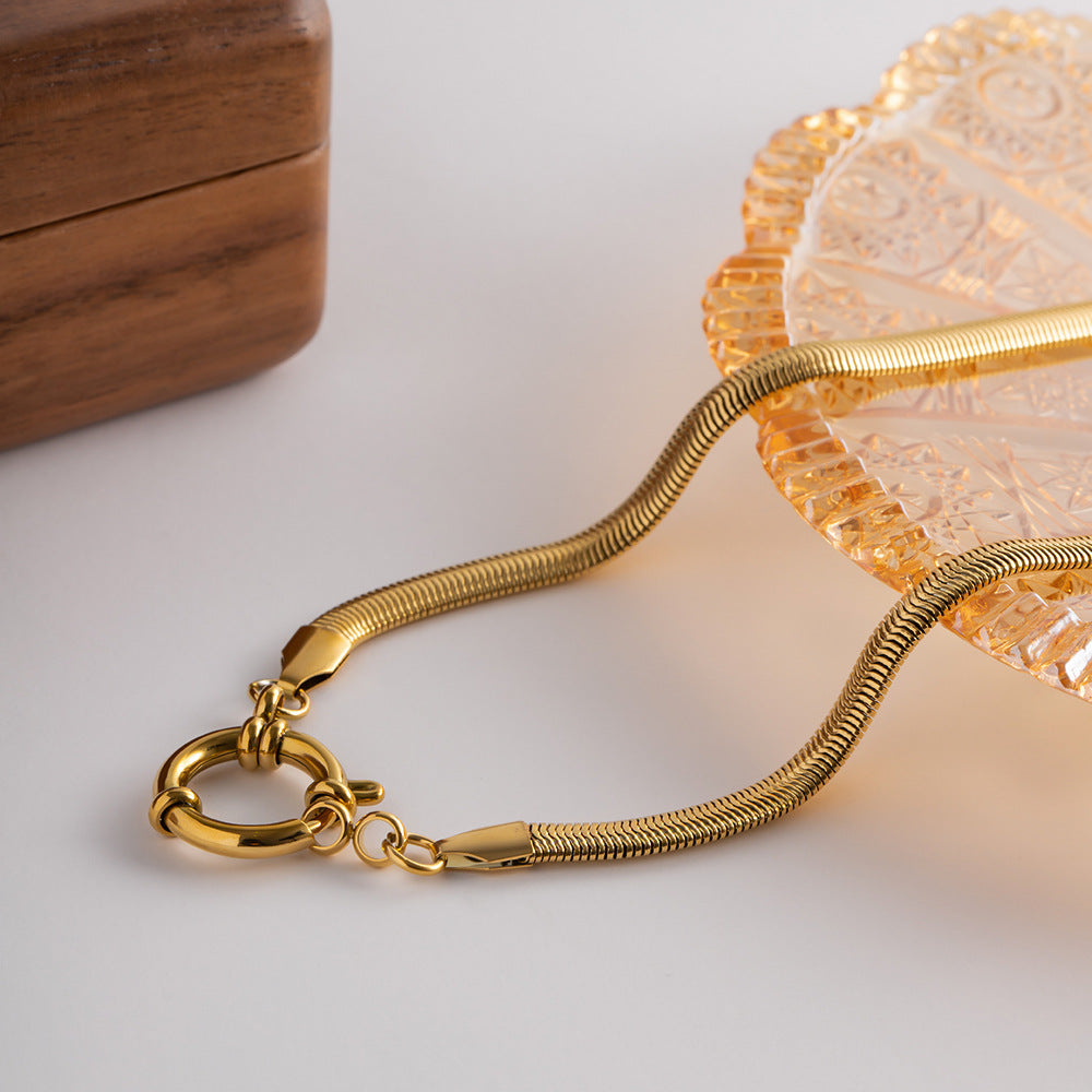 Collar de cadena de serpiente Seraphina en oro