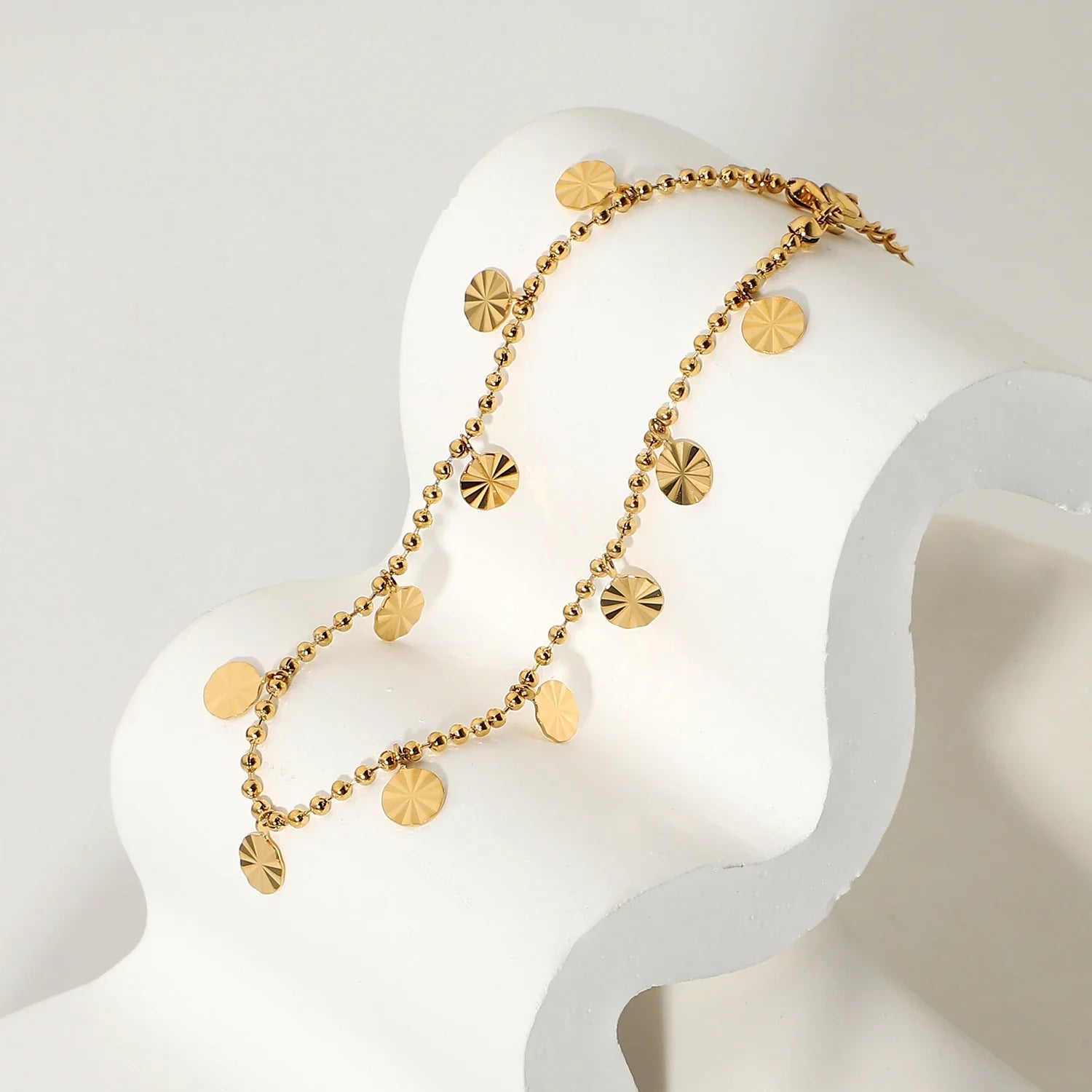 Shimmer Disc - Delicate Gold Enkelband