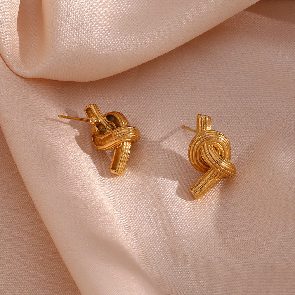 Pendientes de Nudo de Twine en Oro