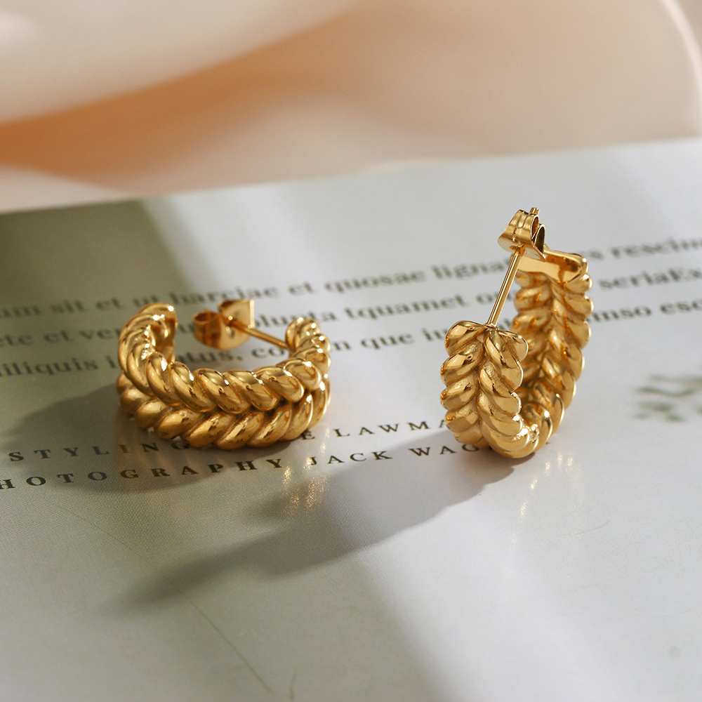 Twisted Luxe - Goldene Seilohrringe