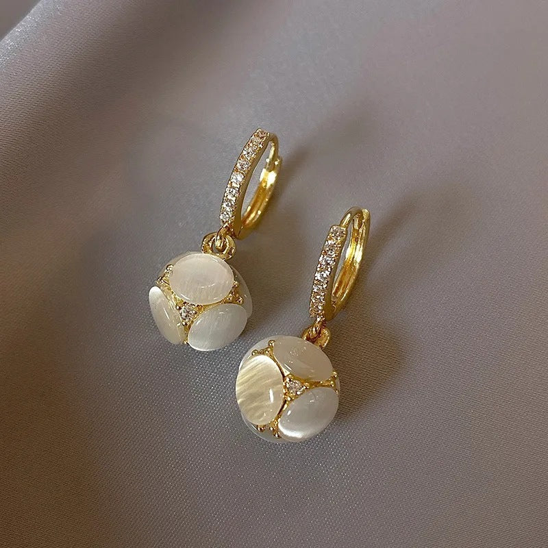 Stralende Opal Dangle Oorbellen