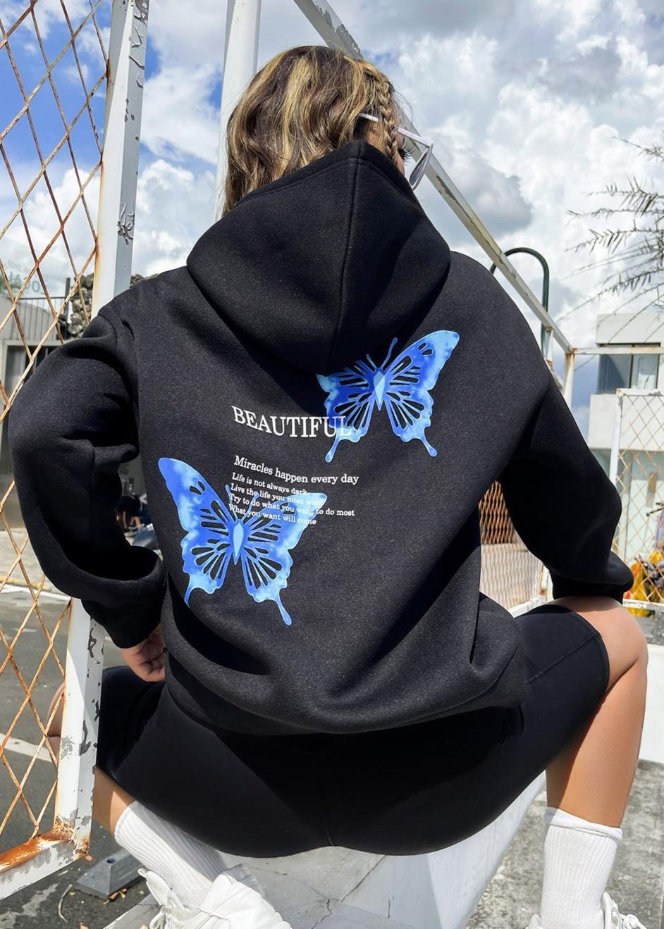 Hoodie Graphique Rêve de Papillon
