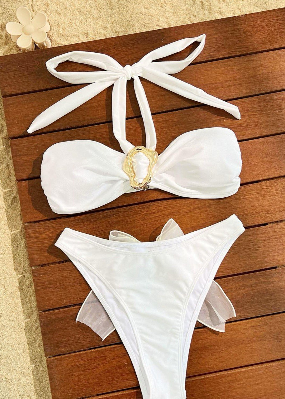 Riviera Glow - Conjunto de bikini bandeau blanco con detalle de lazo