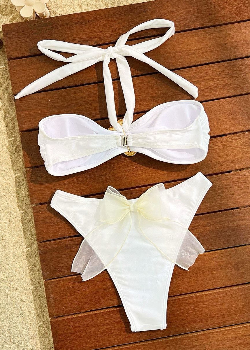 Riviera Glow - Conjunto de bikini bandeau blanco con detalle de lazo