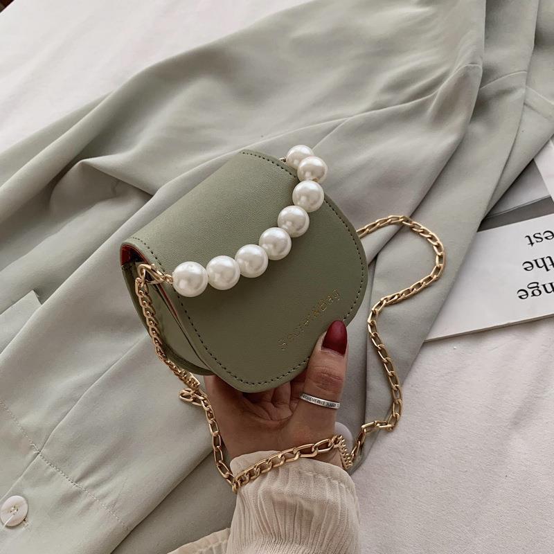 Pearl-Elegance Crossbody Bag