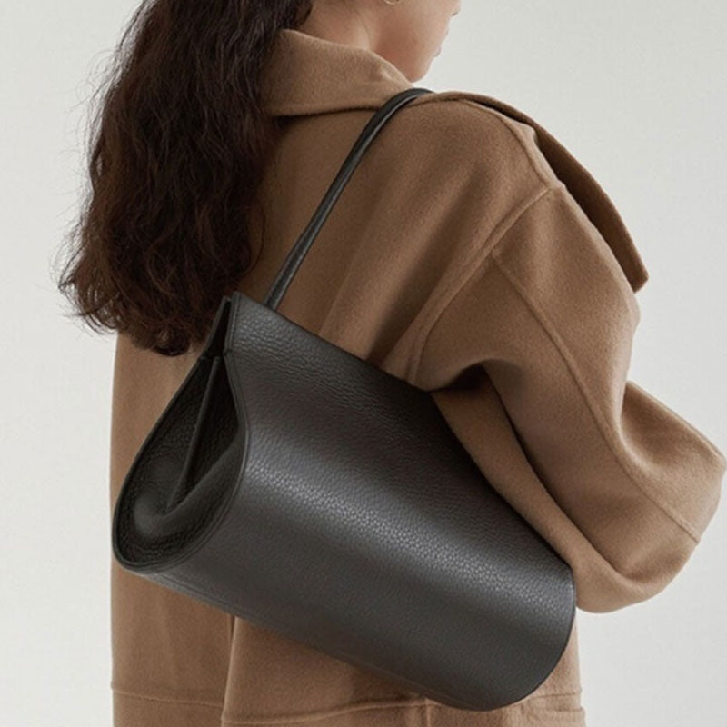 Elegant-Sleek Shoulder Bag - VibeSoothe