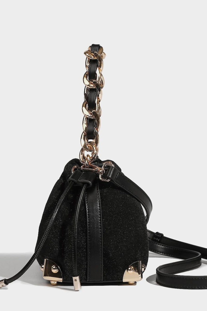 Chic-Chain Velvet Crossbody Bag - VibeSoothe