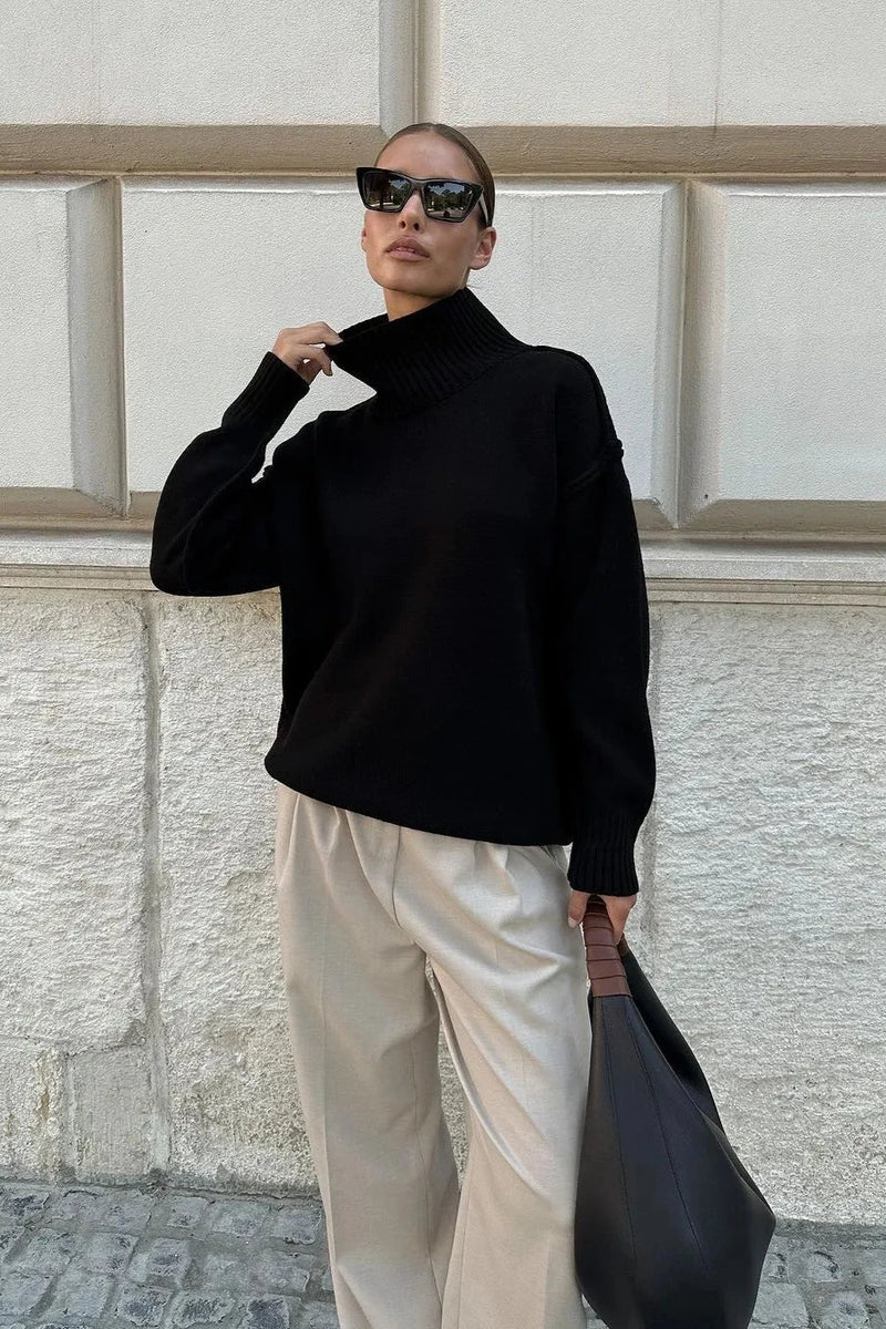 Modern Cozy Turtleneck Sweater - Timeless Comfort and Chic Design