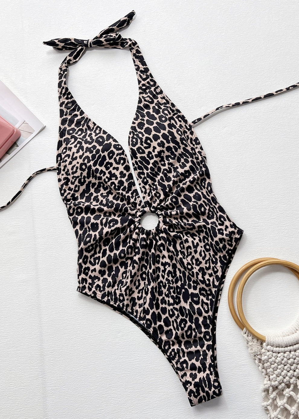 Fierce Charm Halter-Einteiler