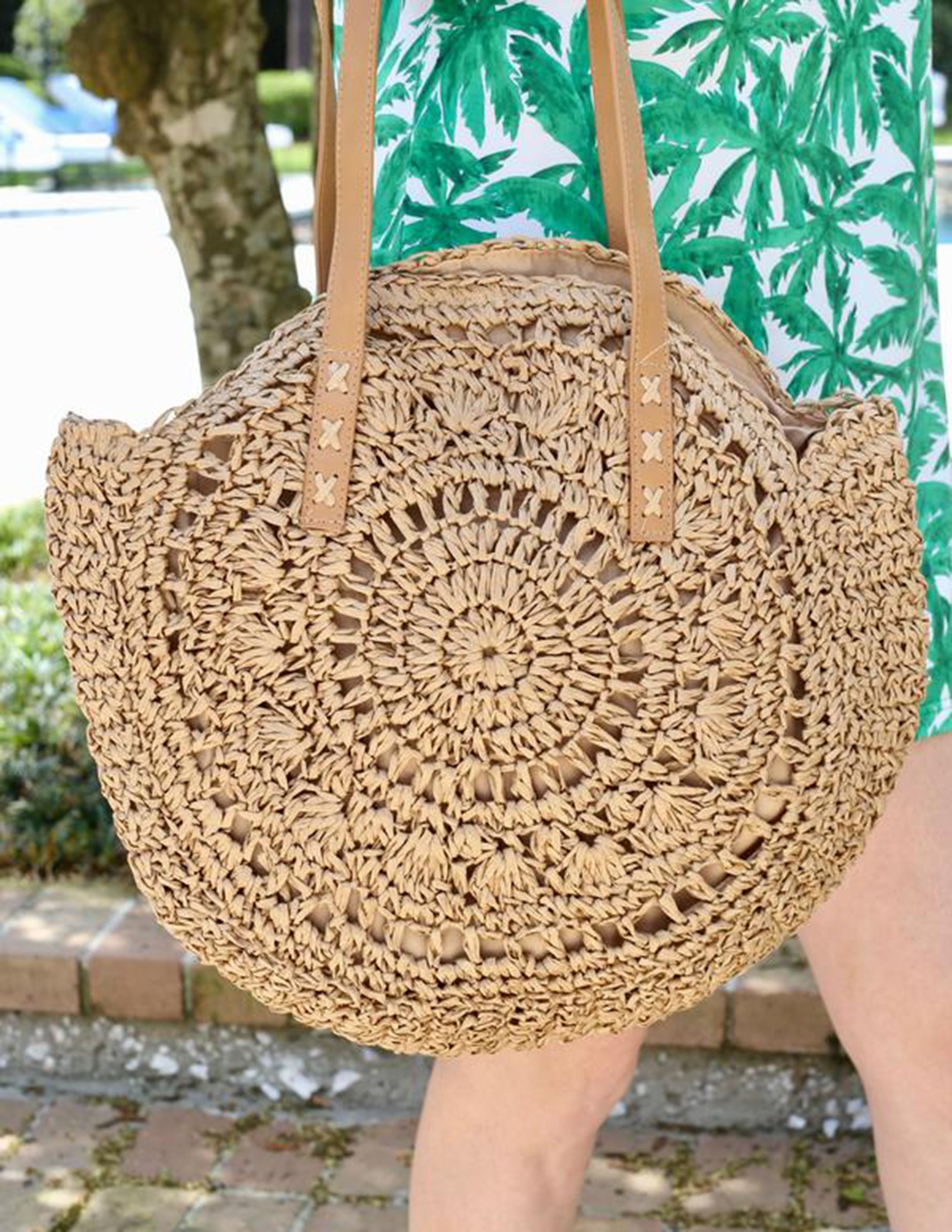 Round-Straw Tote Bag