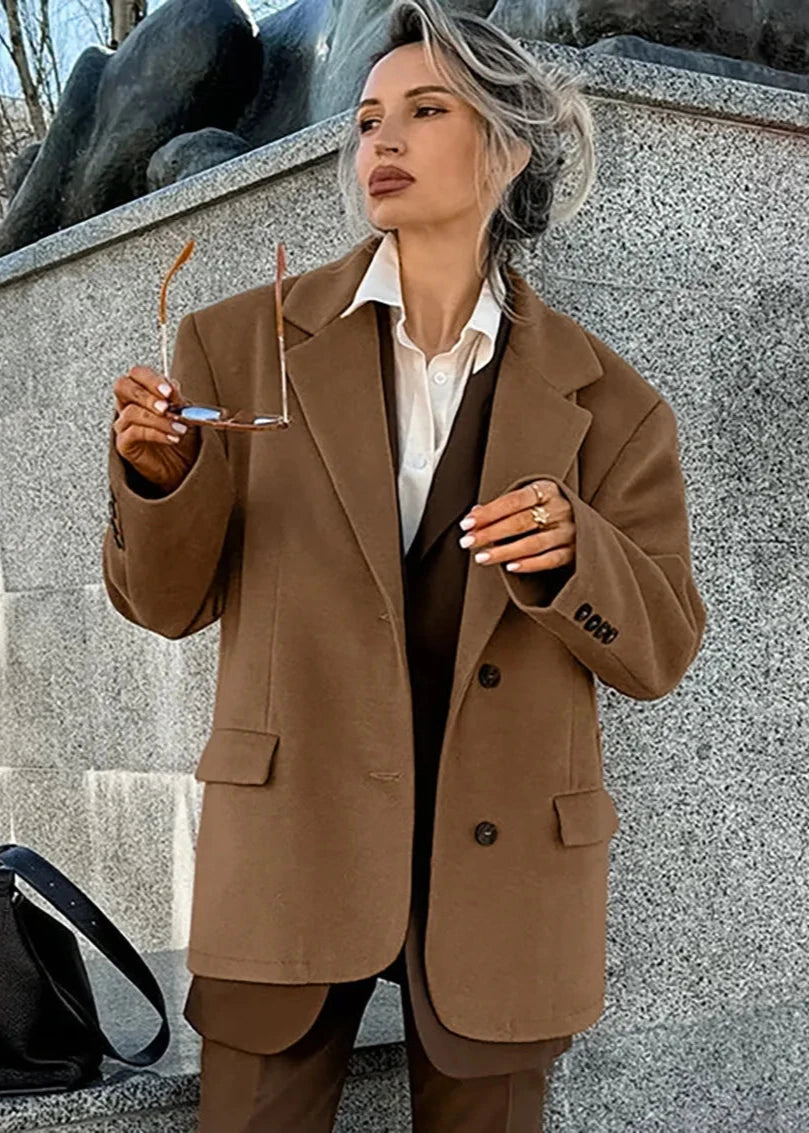 Blazer classique oversize en laine – Élégance intemporelle