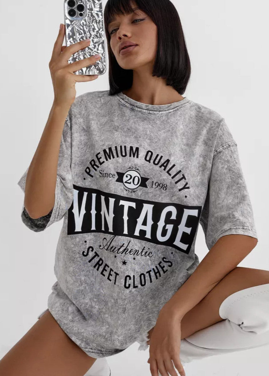 Vintage Era - Washed Oversized Graphic Tee