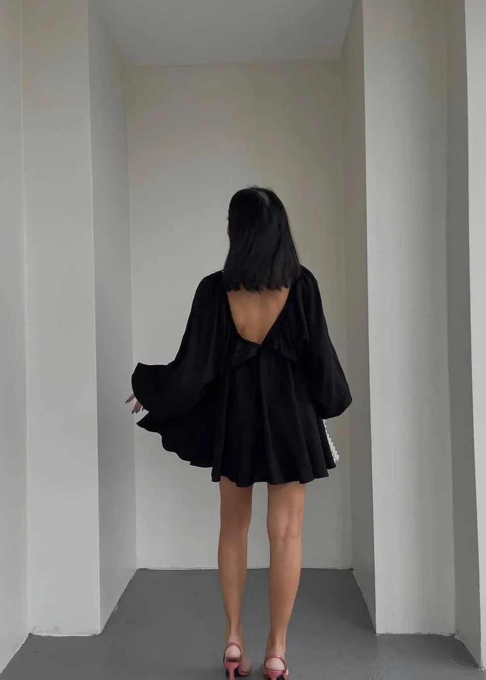 Women's V-Neck Lantern Sleeve Dress