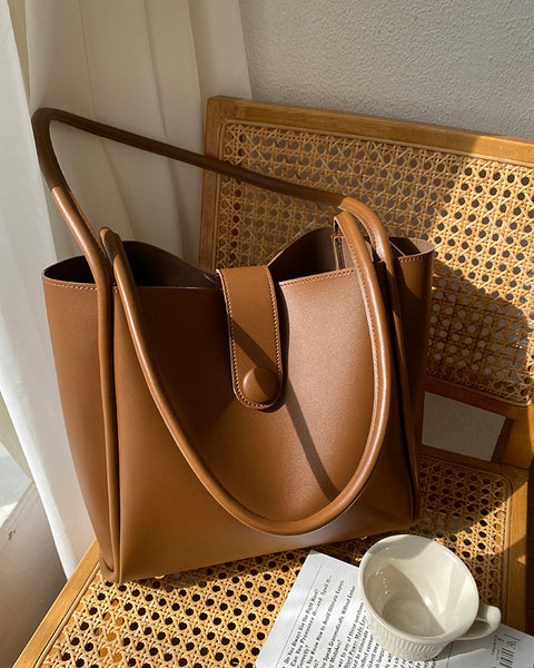 Retro-One-Shoulder Commuter Tote