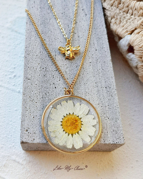 Pressed Flower Necklace - Natural Daisy&Bee