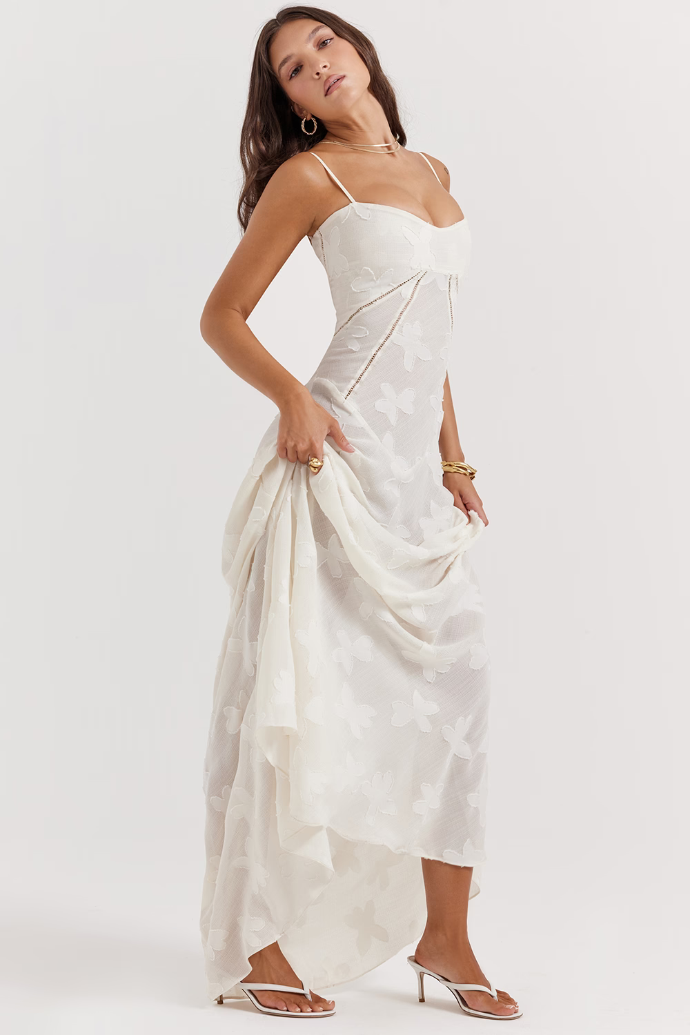 Robe longue en dentelle Evelyn-Fleur 