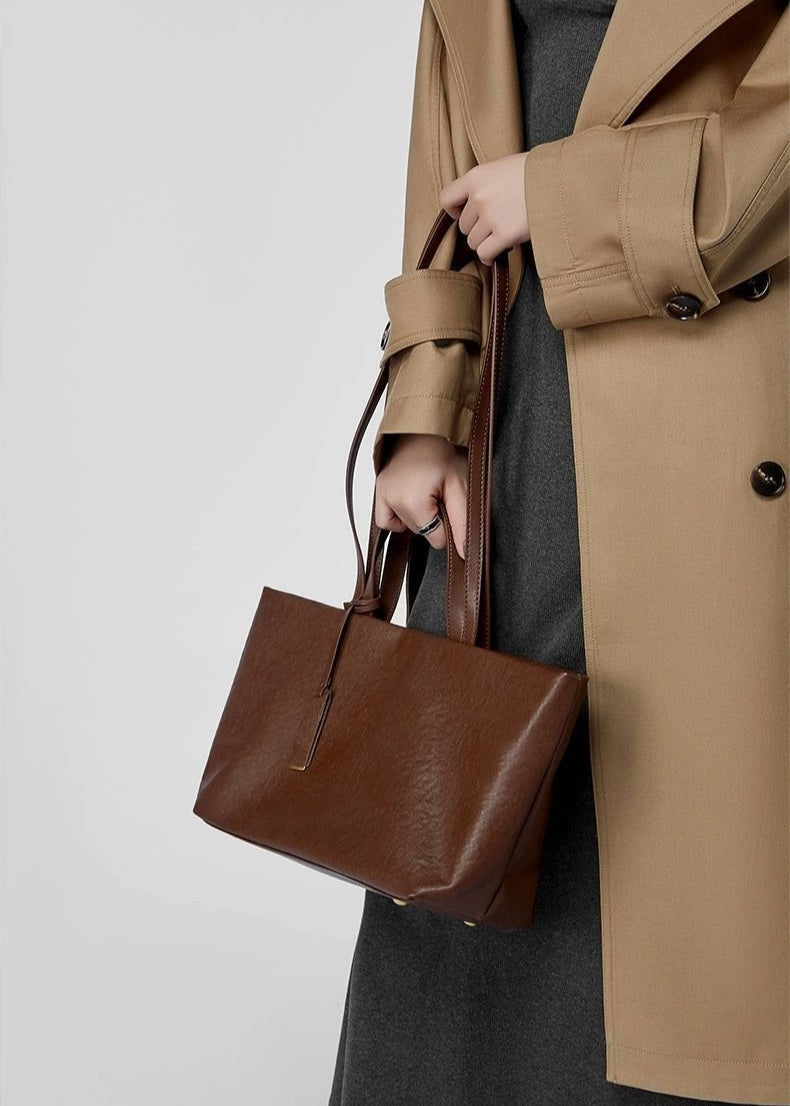 Corvina - Structured Leather Tote with Crossbody Strap